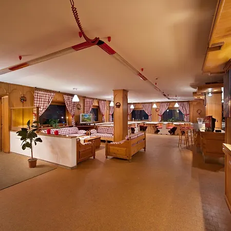 提欧拉酒店 利维尼奥
